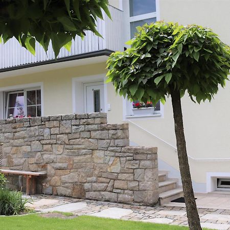 Schoene Ferienwohnung Vor Den Toren Pullman Citys Aicha vorm Wald Esterno foto